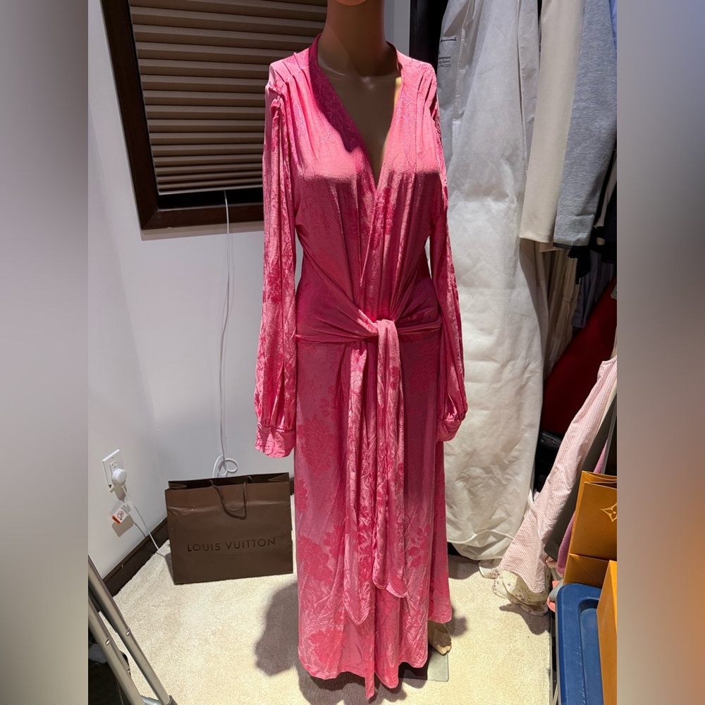 Zara Vibrant Pink Garment